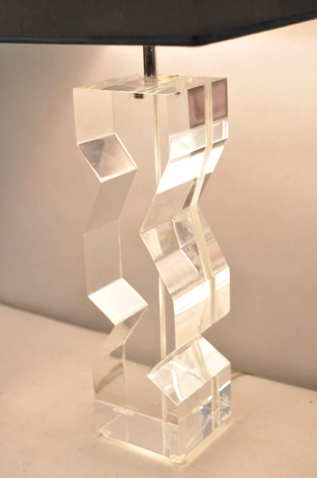Vintage Les Prismatiques Mid Century Modern Lucite Zig Zag Table Lamp, Signed