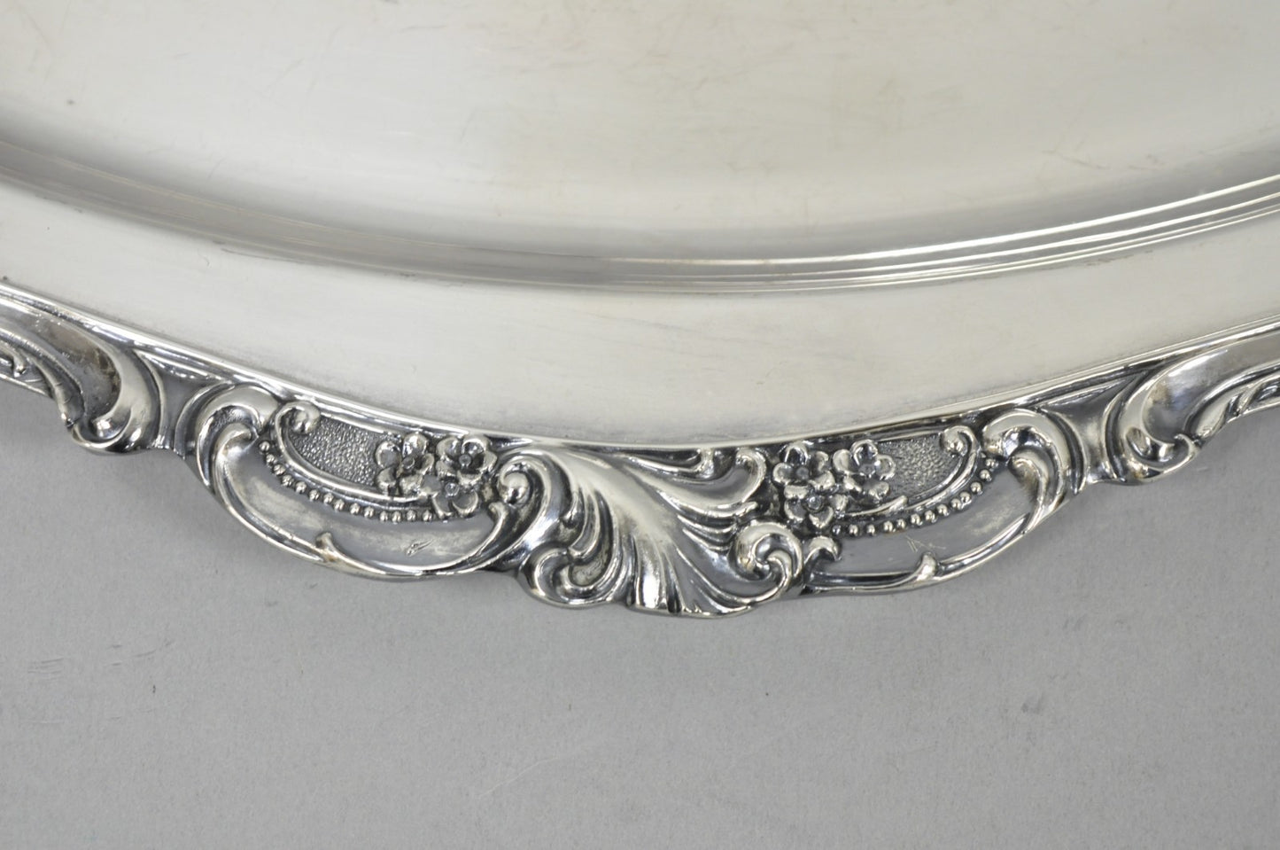 Vintage Baroque by Wallace 258 Victorian Silver Plated Oval Serving Platter Tray