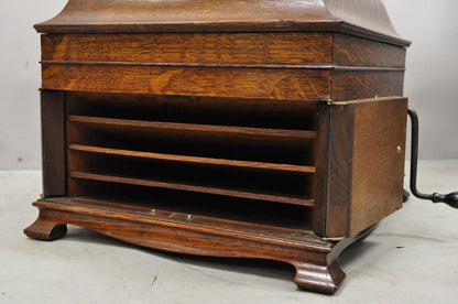 Victrola Victor Talking Machine Oak Case Record Player Model VV-IX-252347G