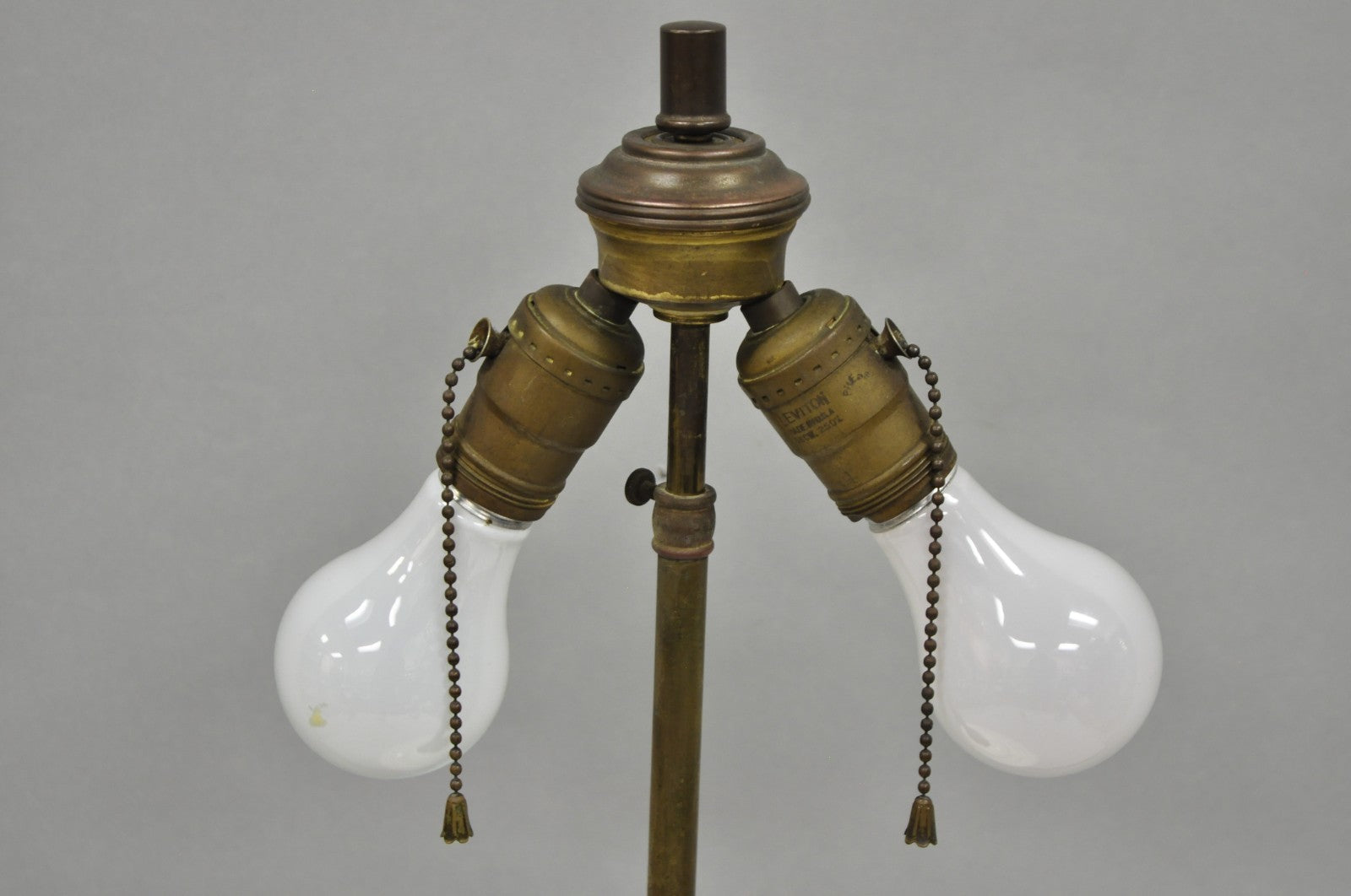 Chinosierie Blanc de Chine White Porcelain Oriental Ginger Jar Table Lamp