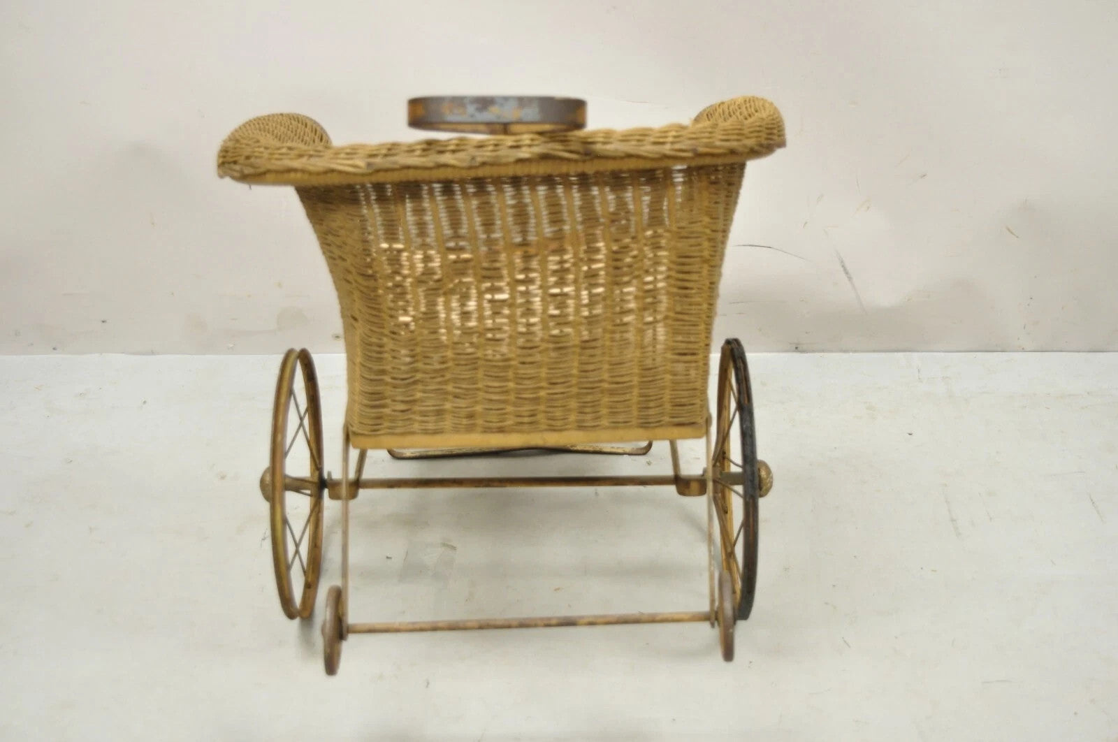 Antique Victorian Wicker & Metal Baby Carriage Pull Behind Stroller Dog Carrier