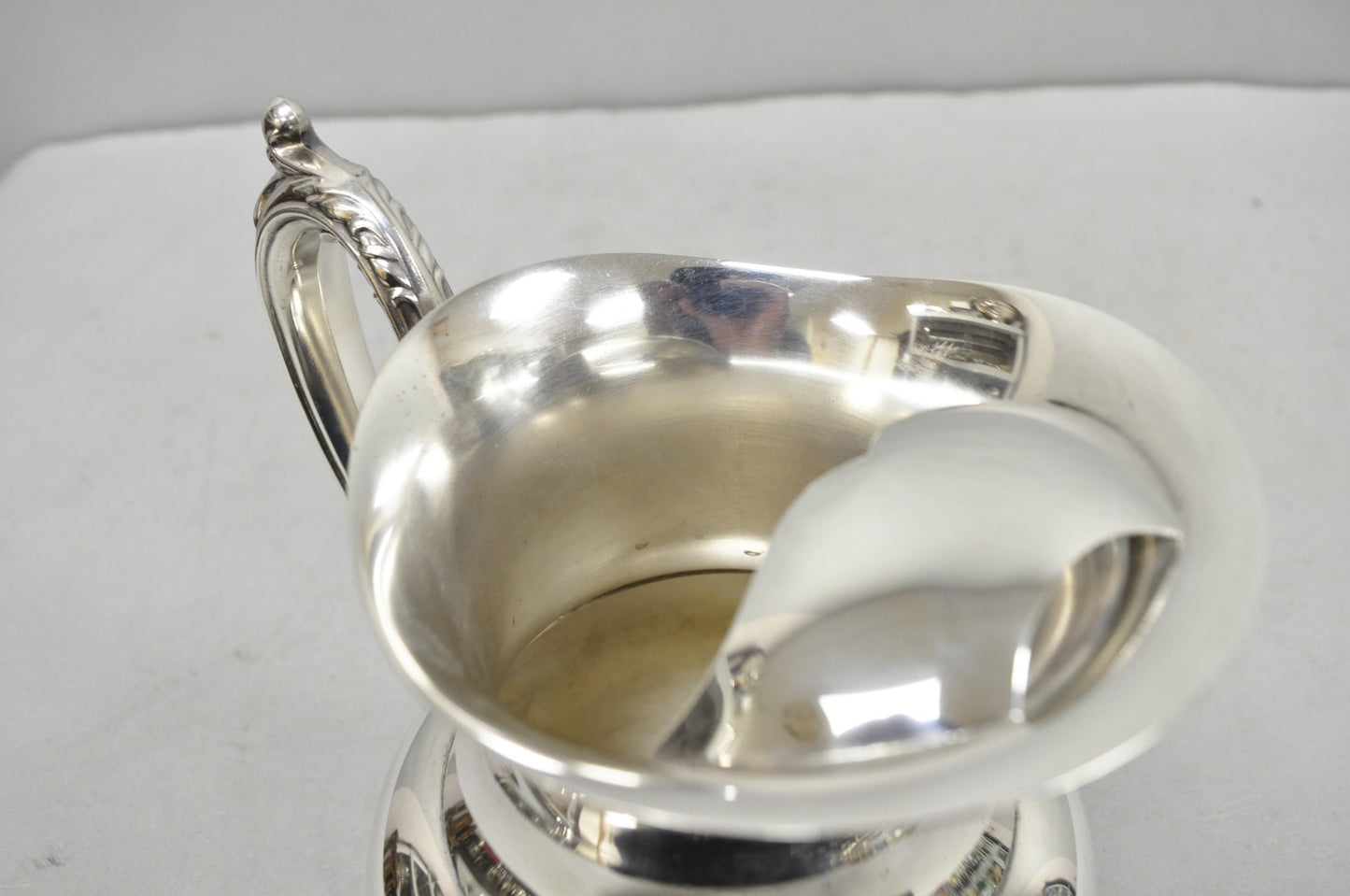 Vintage Oneida Victorian Silver Plated Ice Lip Footed Lemonade Water Pitcher