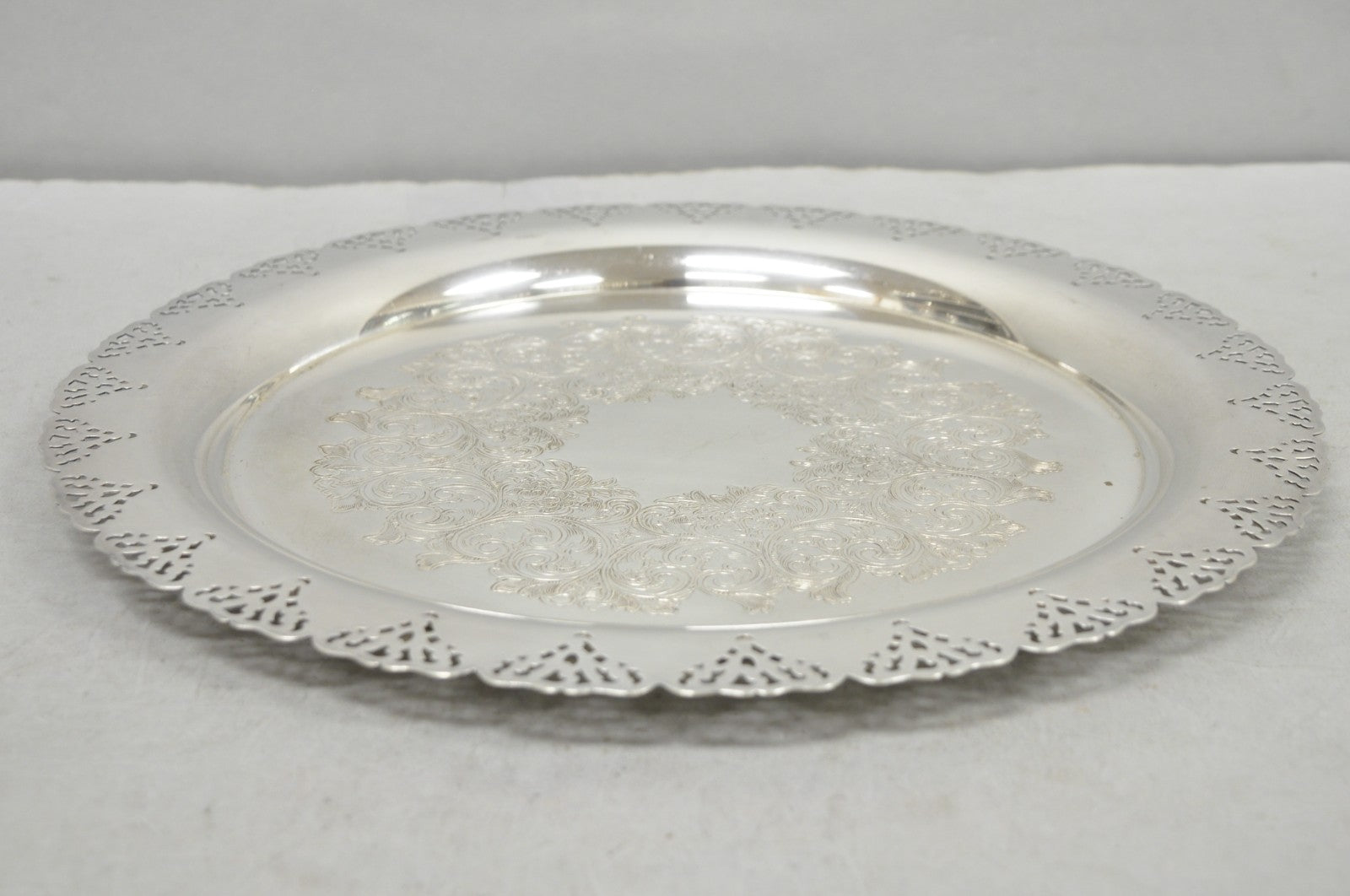 Vintage Victorian Style Round Silver Plated 15" Bar Serving Platter Tray