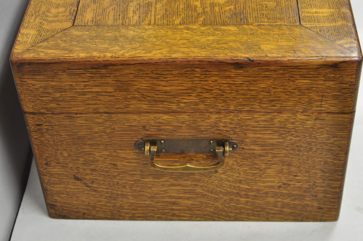 Antique Arts & Crafts Quartersawn Oak Fitted Silverware Case Flatware Chest Box
