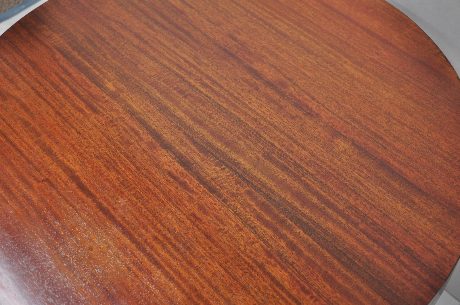 Antique American Empire Round Mahogany Carved Paw Foot Pedestal Base Side Table