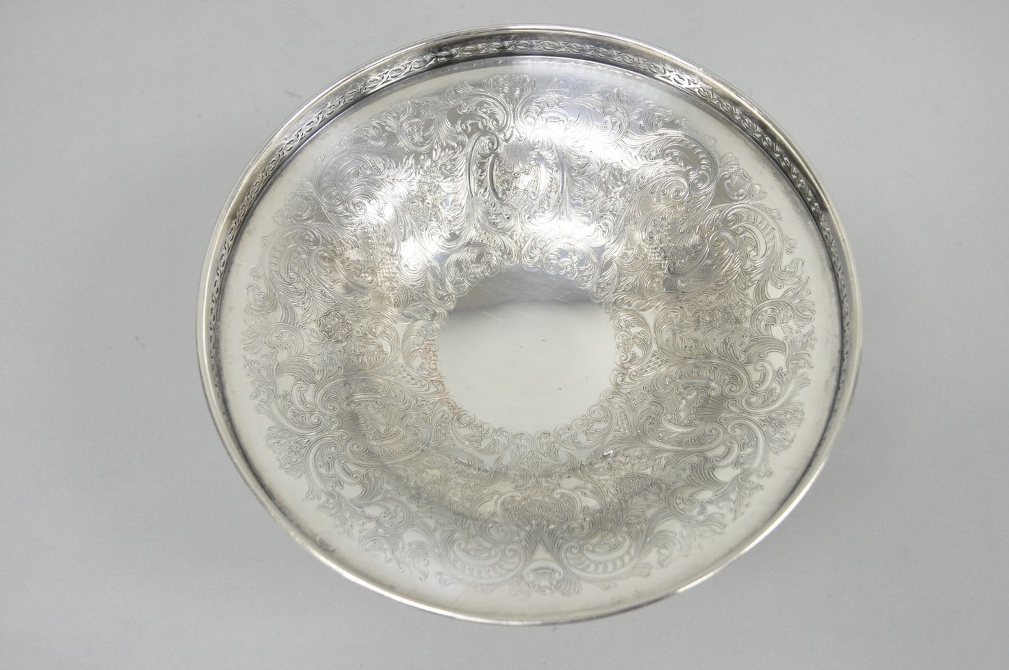 Vintage Barker Ellis England Silver Plated Pedestal Compote Tazza Candy Dish