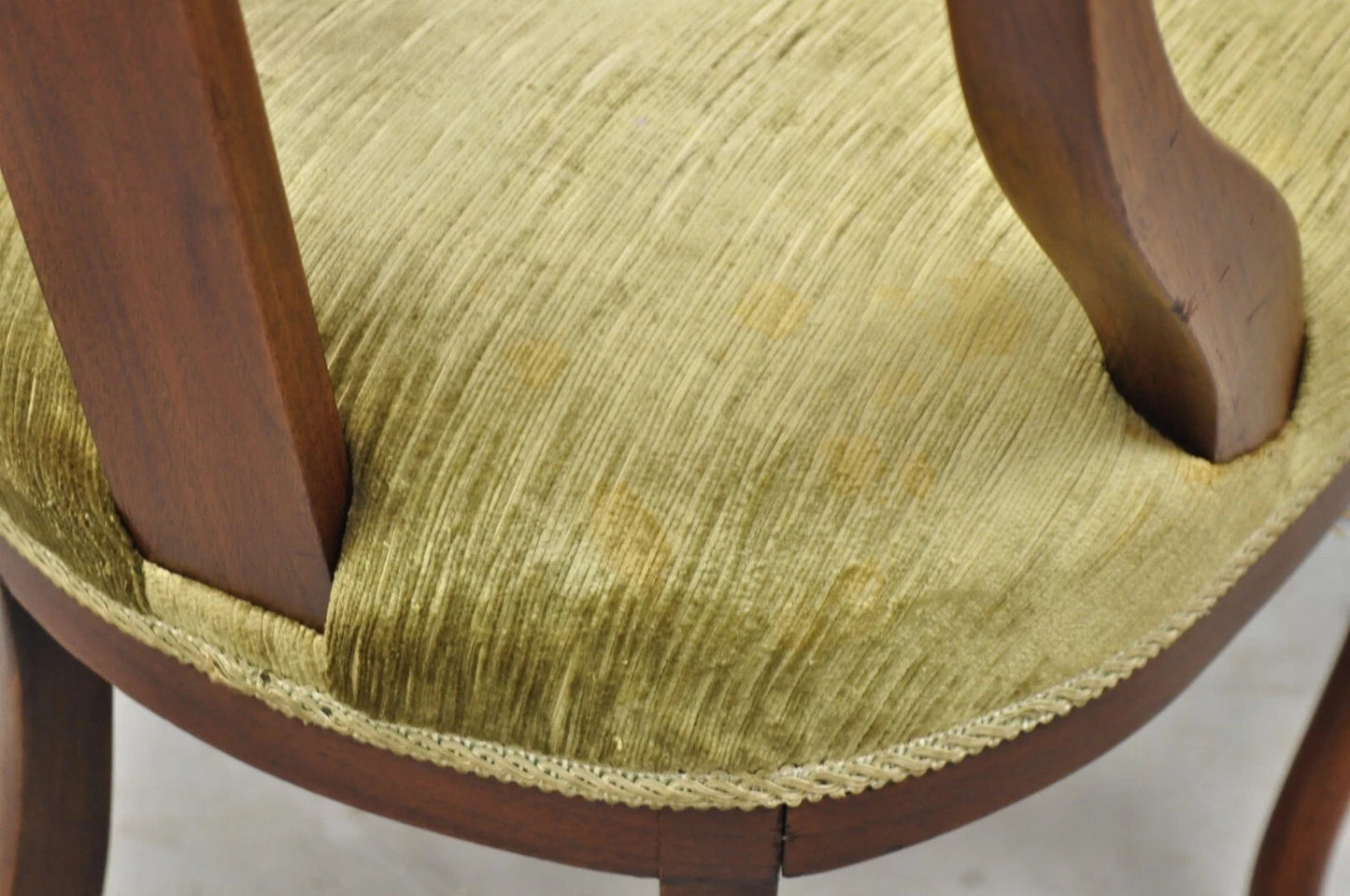 Edwardian Mahogany Sweetheart Back Bellflower Painted Dining Chairs - Set of 4