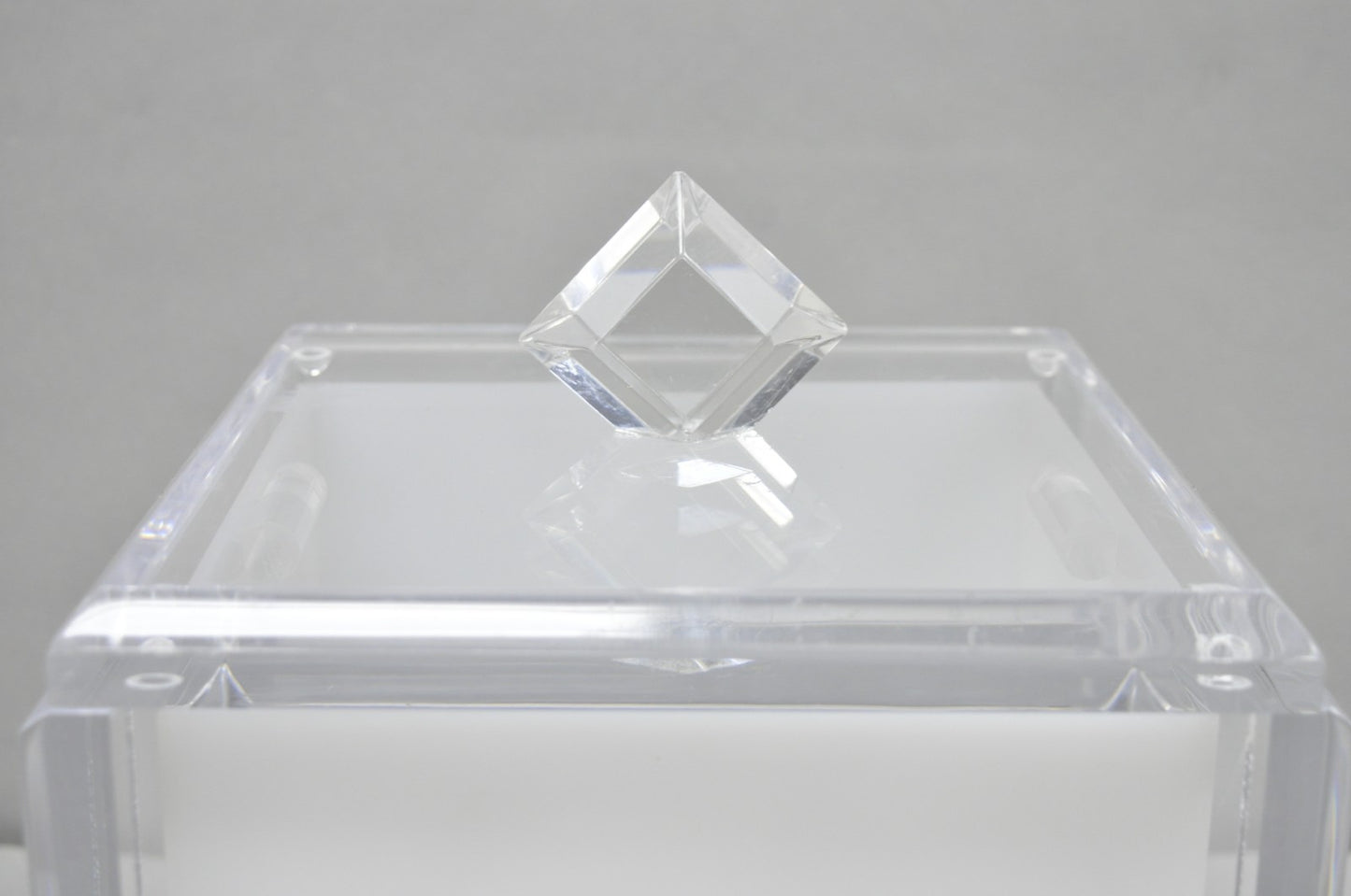 Vintage Mid Century Modern Clear Lucite Acrylic Diamond Handle Ice Bucket