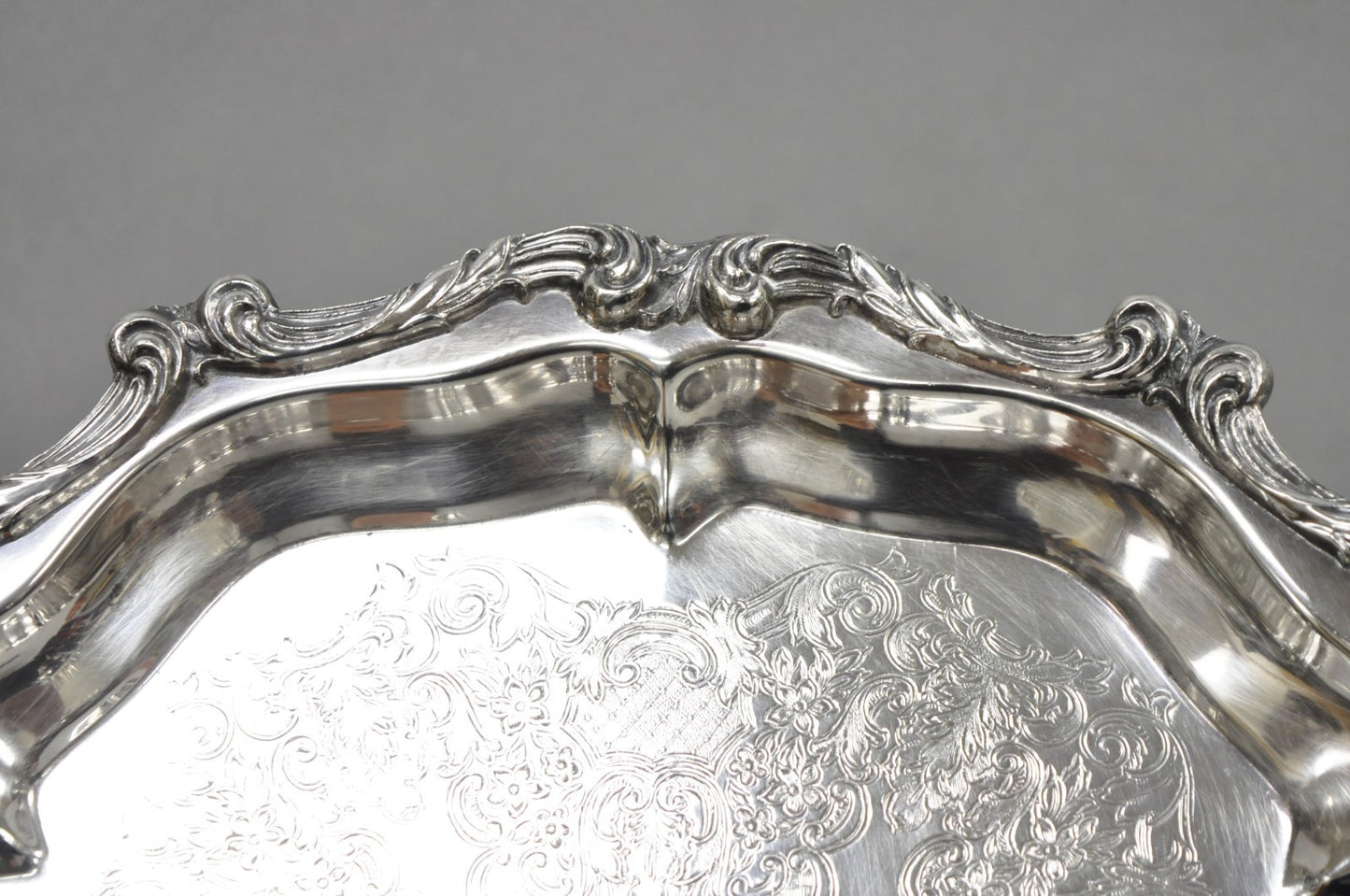 "La Reine" by Wallace Round Scalloped Footed Silver Plated Serving Platter Tray