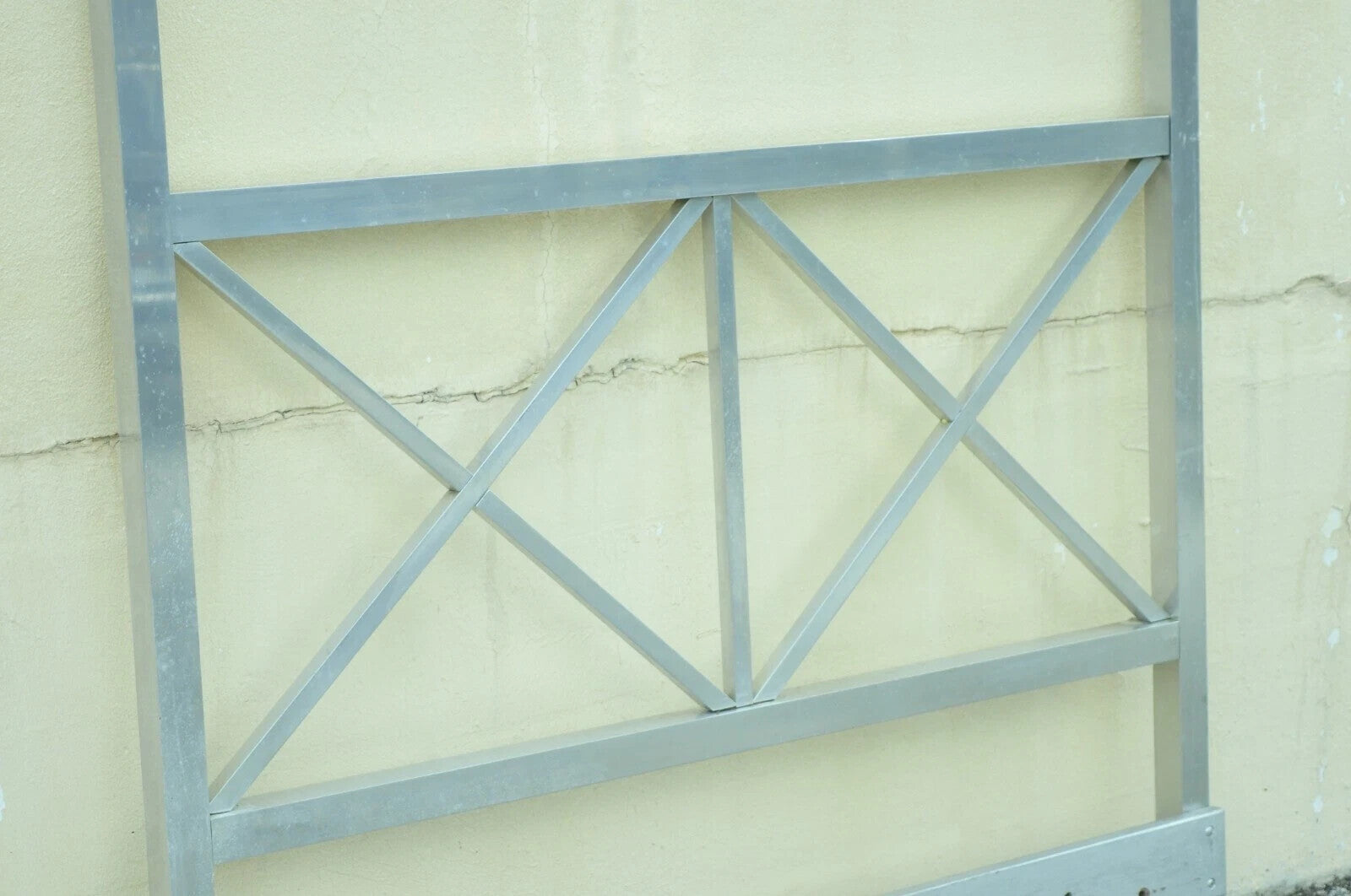 Mid Century Modern Aluminum Metal Finial Post X-Frame Queen Size Bed Headboard