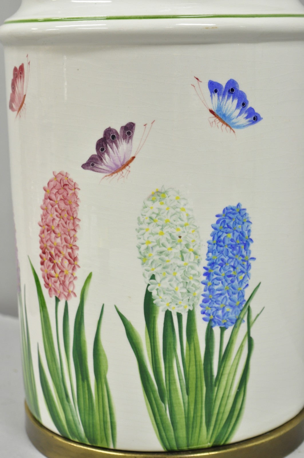 Paul Hanson French Country Porcelain Jardiniere Butterfly & Flower Table Lamp