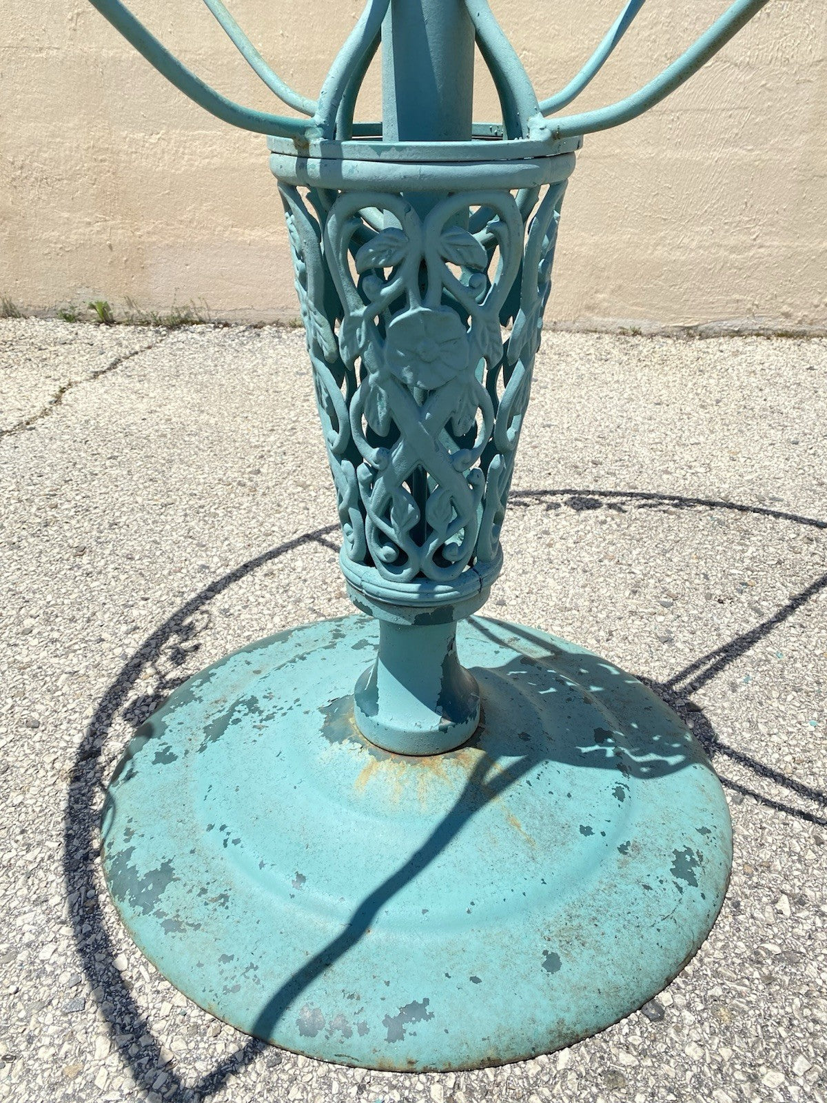 Vintage Woodard Wrought Iron Patio Dining Set w/ Round Pedestal Base Table 5 Pcs