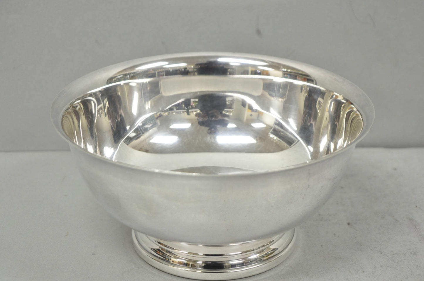 Vintage Mid Century Modern Towle Silver Plated 8.5" Round Footed Serving Bowl