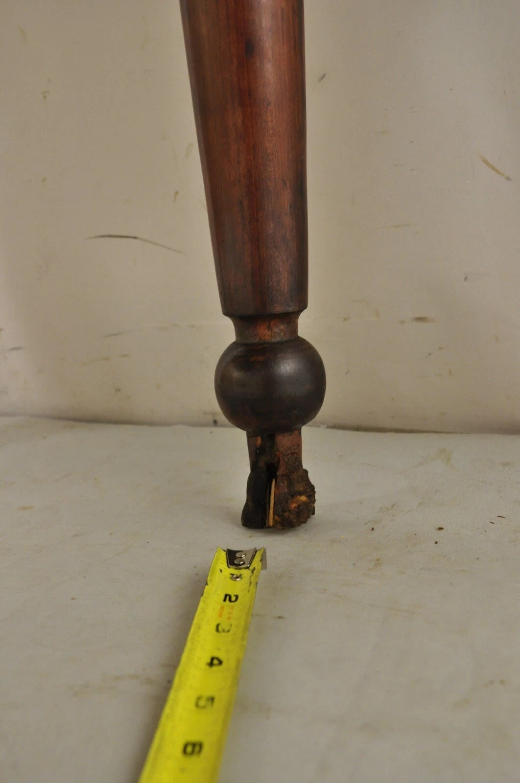 Antique American Colonial Cherry Wood Gateleg Drop Leaf Farmhouse Dining Table