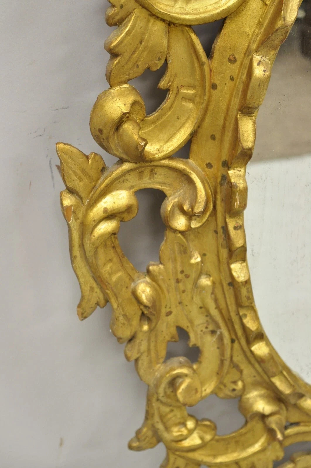 Vintage Italian Carved Gold Giltwood French Rococo Baroque Style Wall Mirror