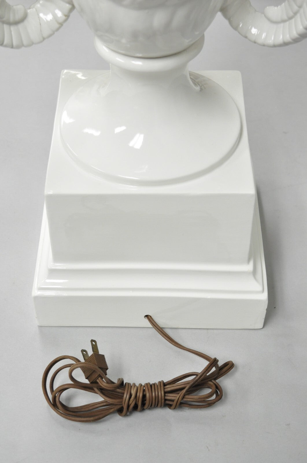 Vintage Chapman Neoclassical Rams Head White Porcelain Blanc de Chine Table Lamp