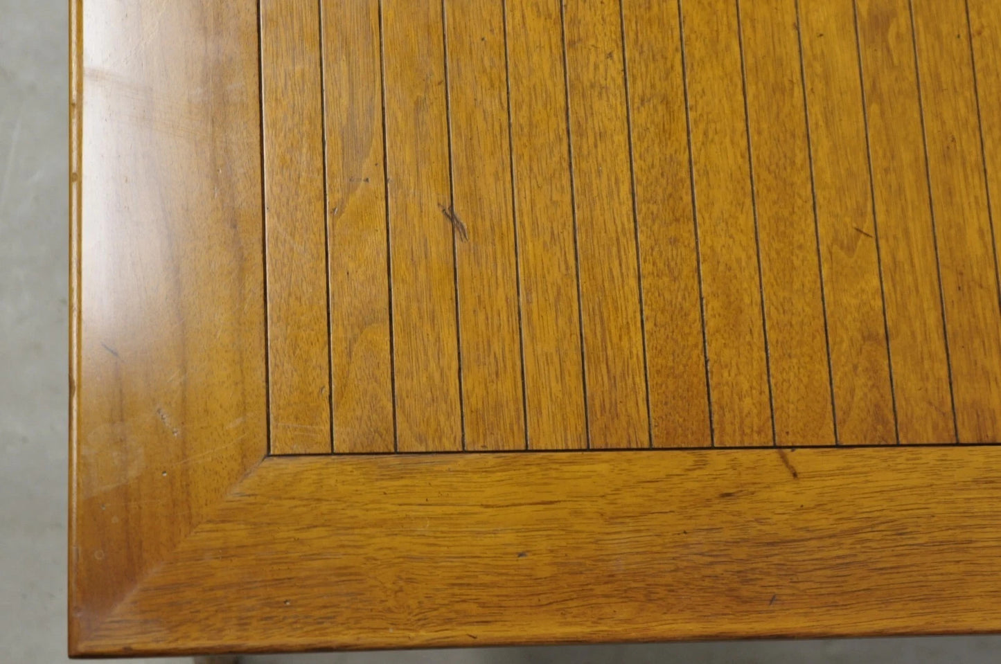 Vintage Tomlinson Sophisticate Mid Century Modern Square Walnut Lamp Side Table