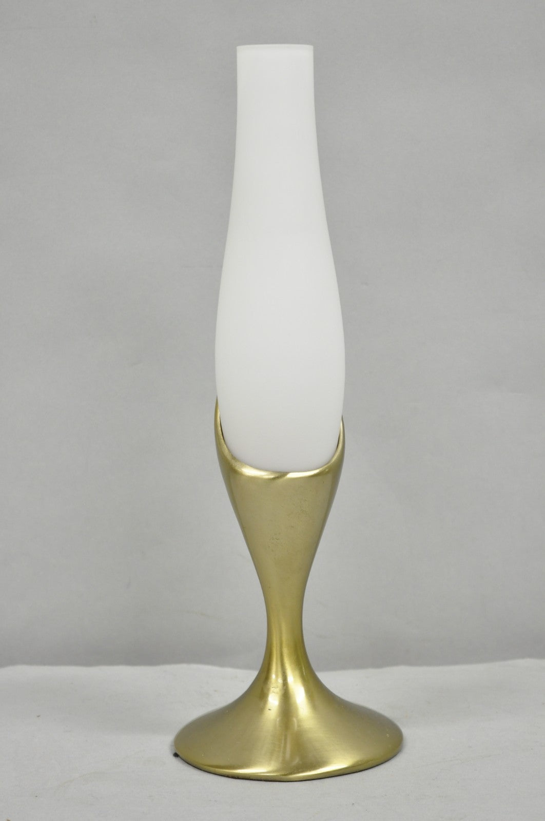 Vintage Mid Century Modern Brass "Tulip" Table Lamp by Laurel Lamp Co.