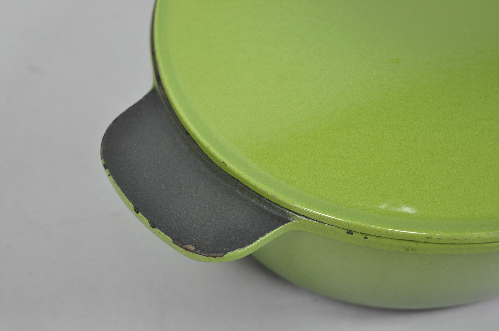 Vintage Cast Iron Dutch Oven Made in France 20538 Green Casserole Pot w/ Lid