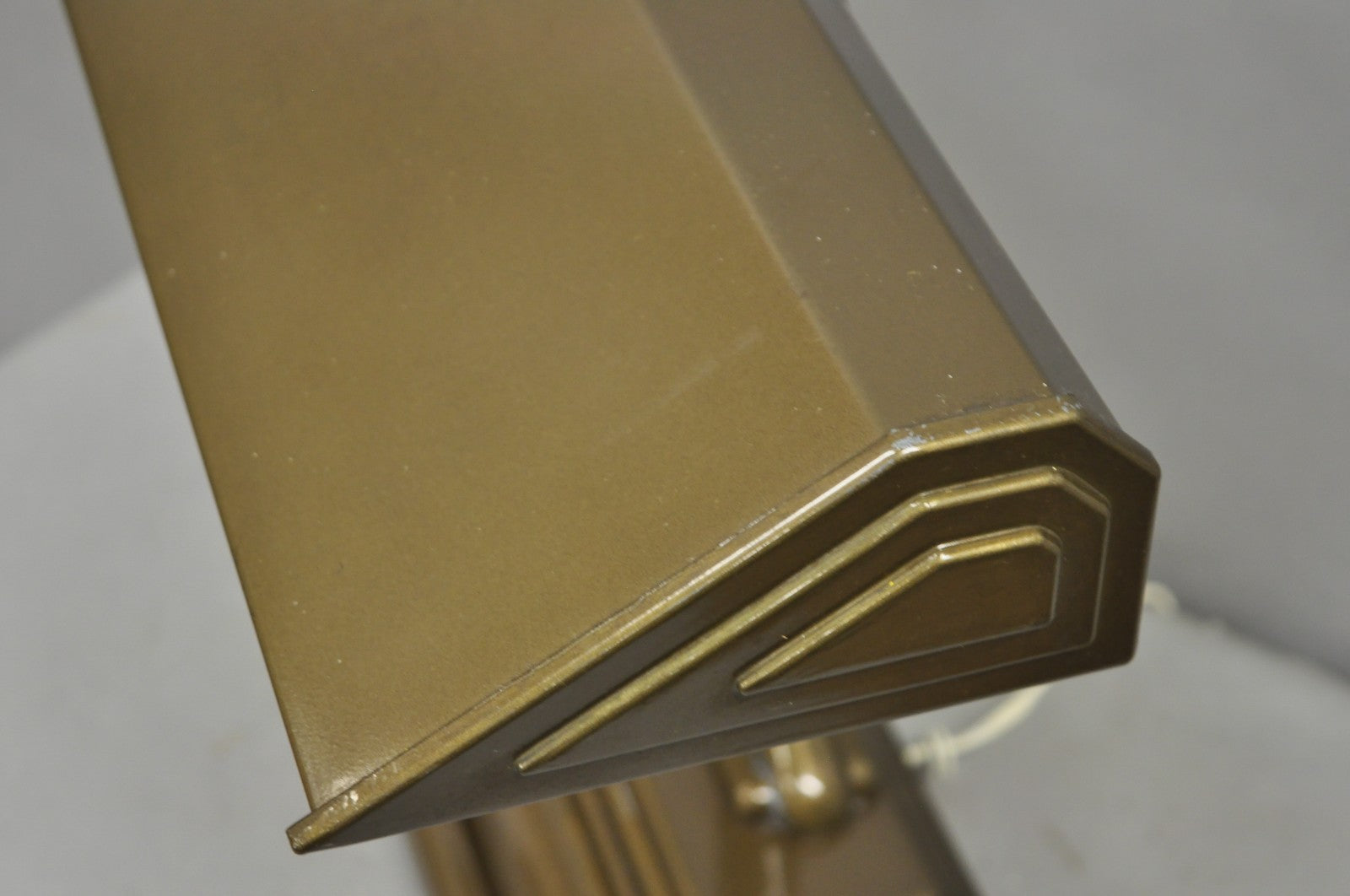 Vintage Mid Century Modern Art Deco Metal Bronze Finish Bankers Table Desk Lamp