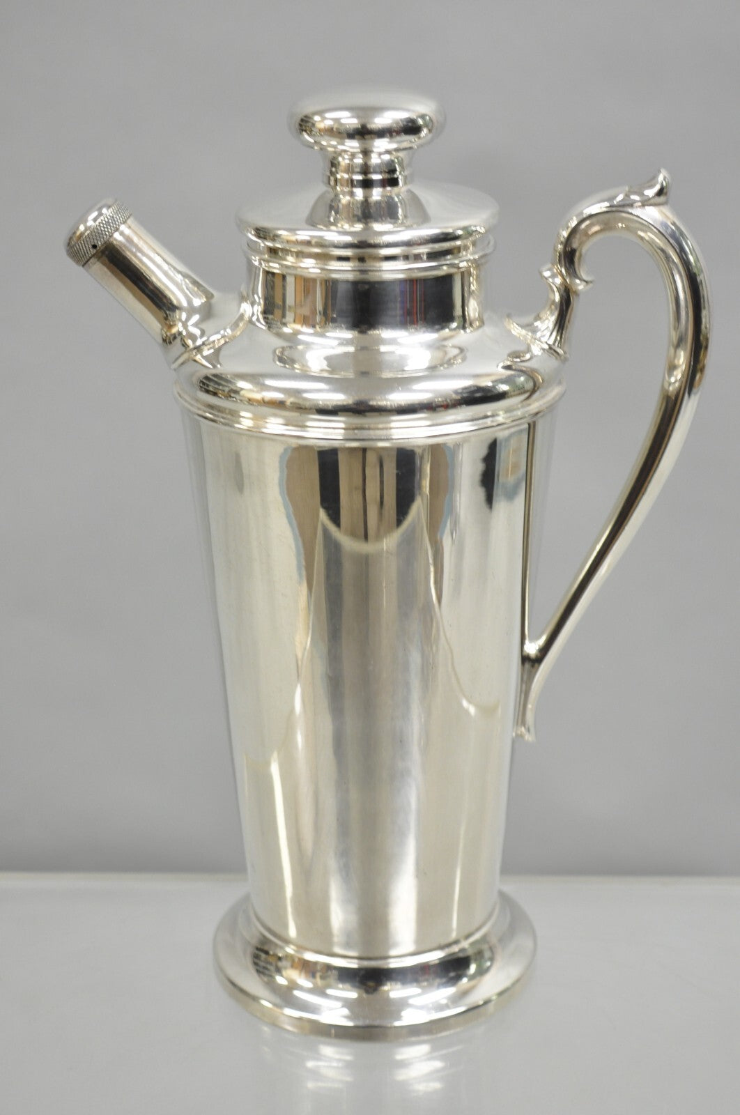 Vintage Art Deco Sheffield Silver Plated 332 USA Martini Cocktail Shaker Pitcher