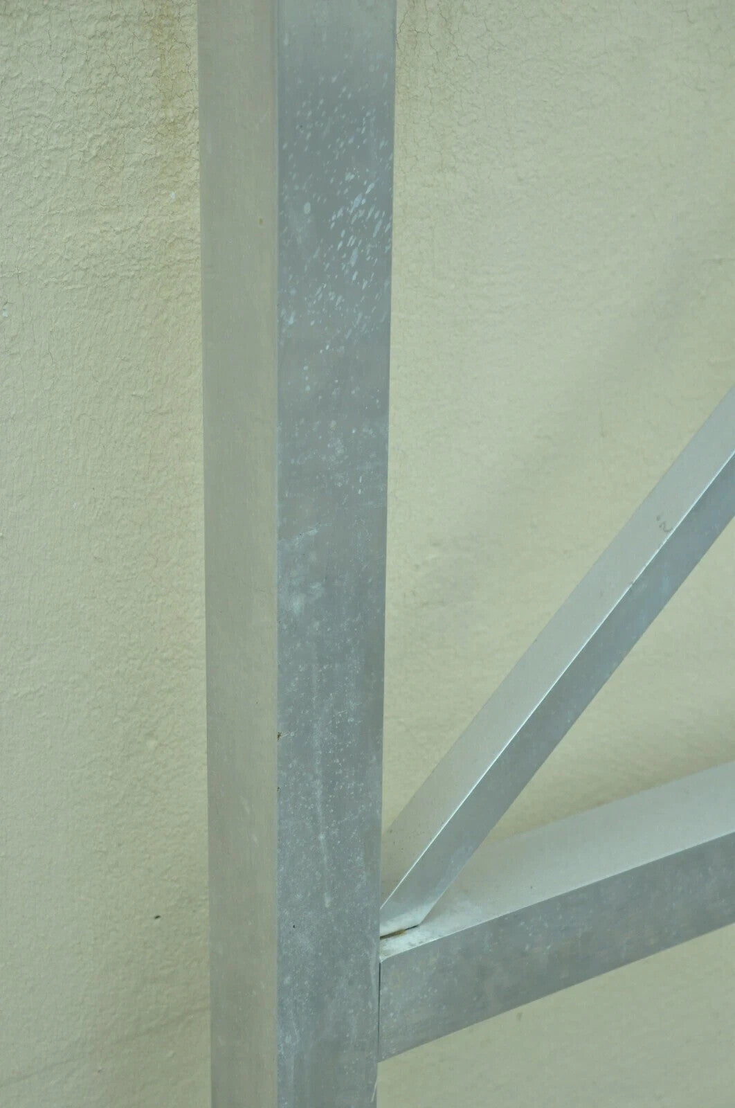 Mid Century Modern Aluminum Metal Finial Post X-Frame Queen Size Bed Headboard