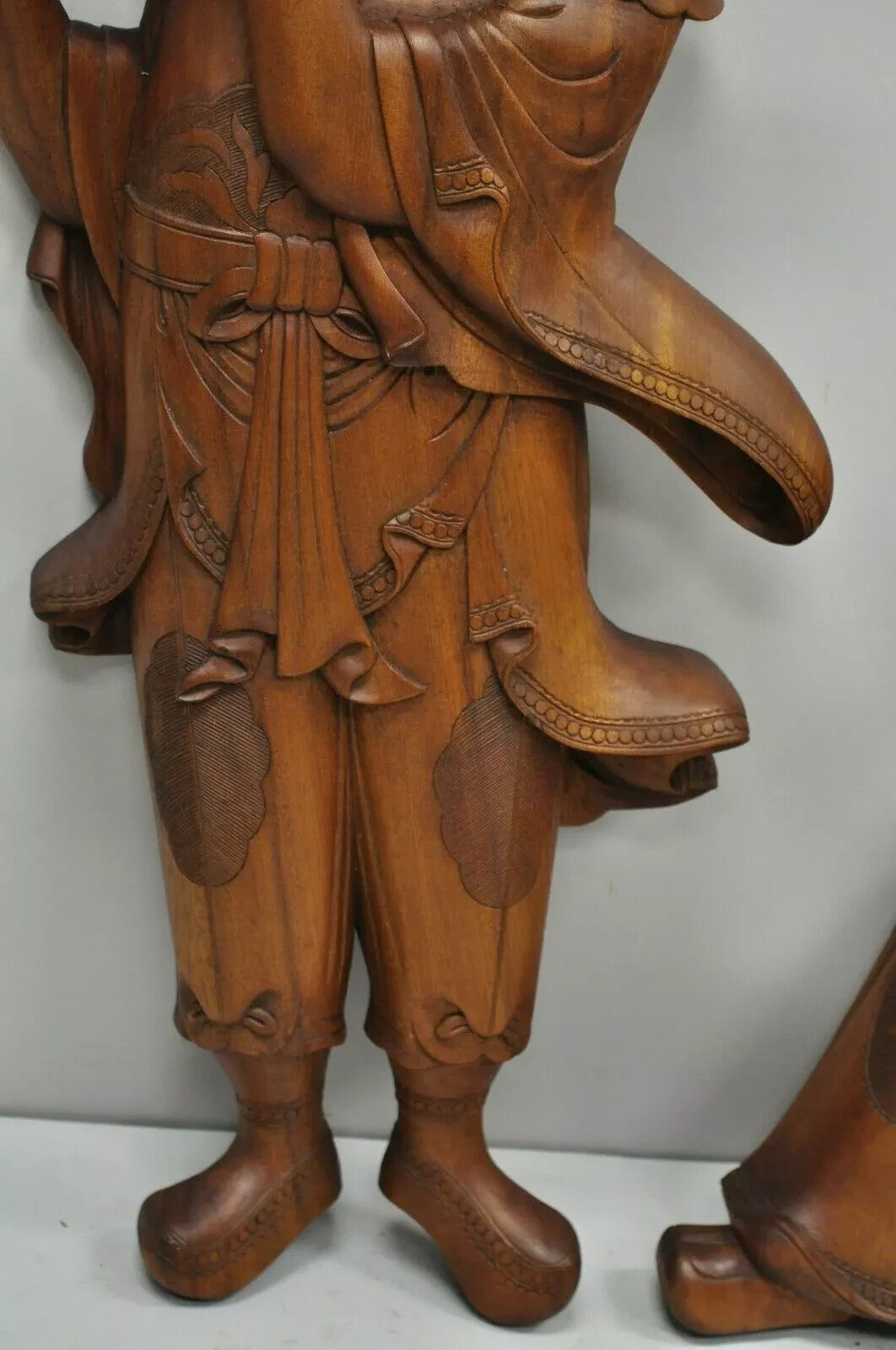 Vintage Ricardo Lynn Carved Teak Wood Oriental Figures Flute Player Wiseman Pair