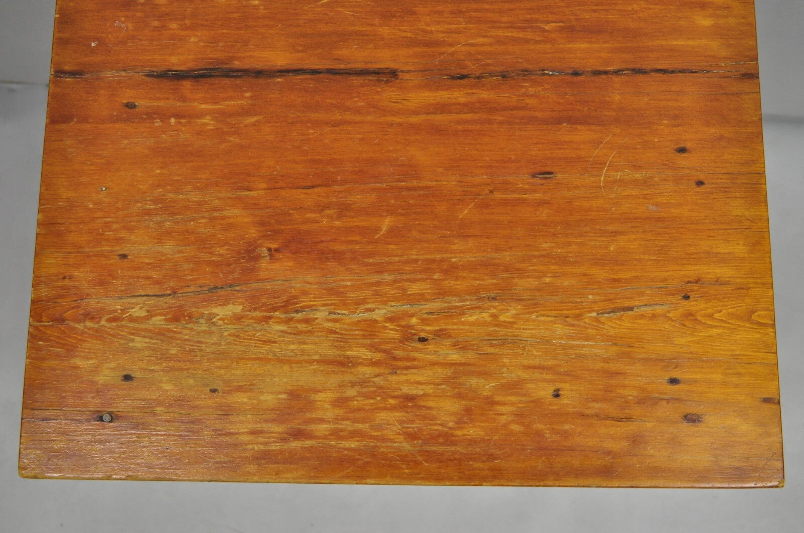 Antique American Colonial Cherry Wood One Drawer Nightstand Work Side Table