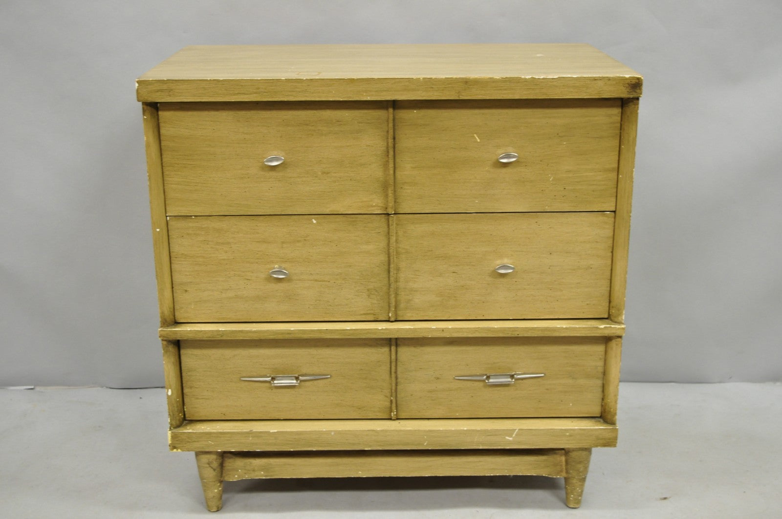 Vintage Mid Century Modern Blonde Wood 3 Drawer Dresser Commode Chest Nightstand