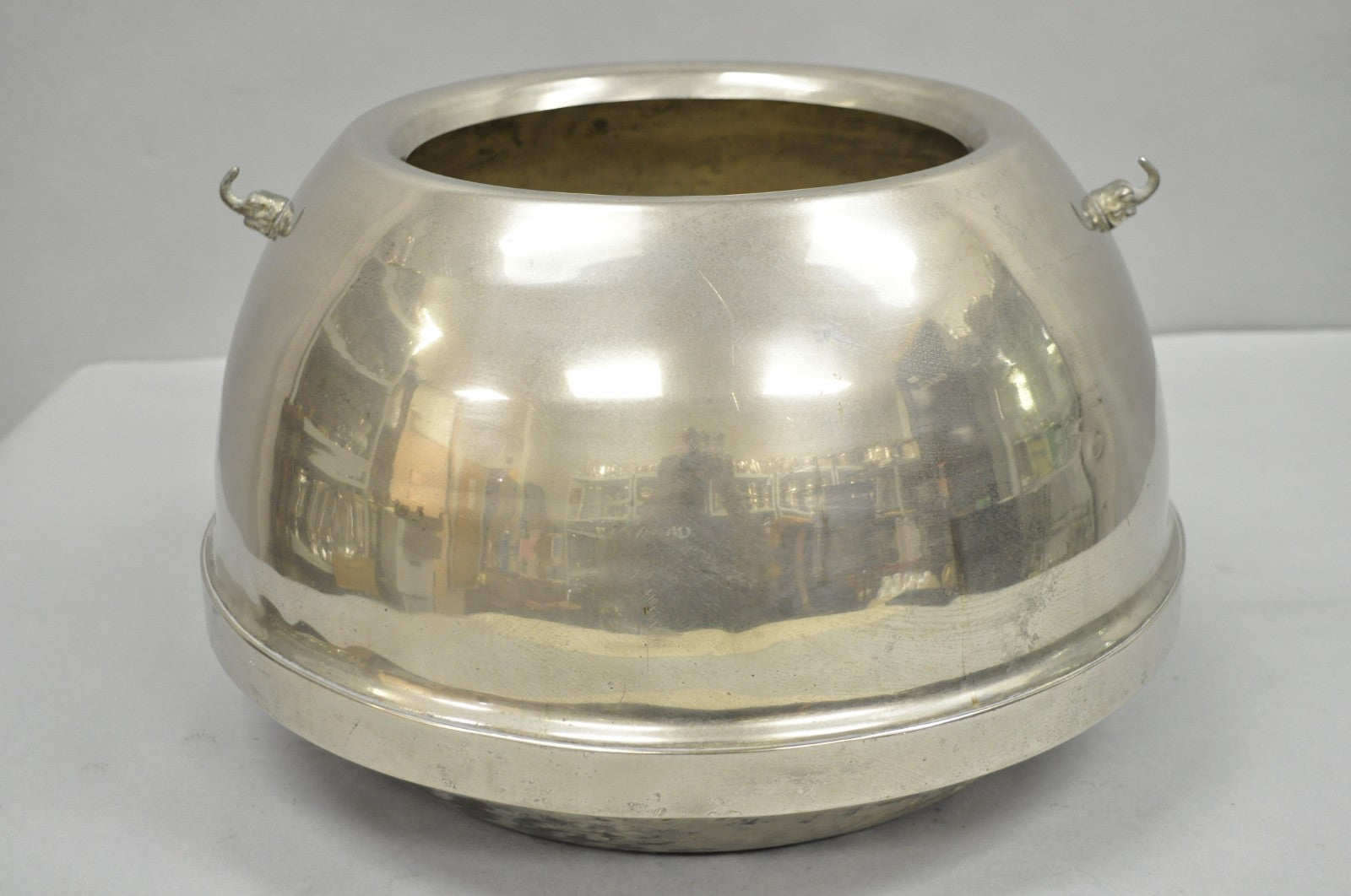 Vintage Mid Century Modern Large Steel Metal Champagne Ice Bucket w/ Elephants