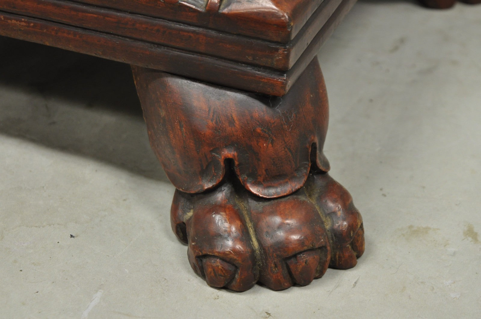 Antique American Empire Carved Mahogany Cannonball Paw Foot Pedestal Table Base