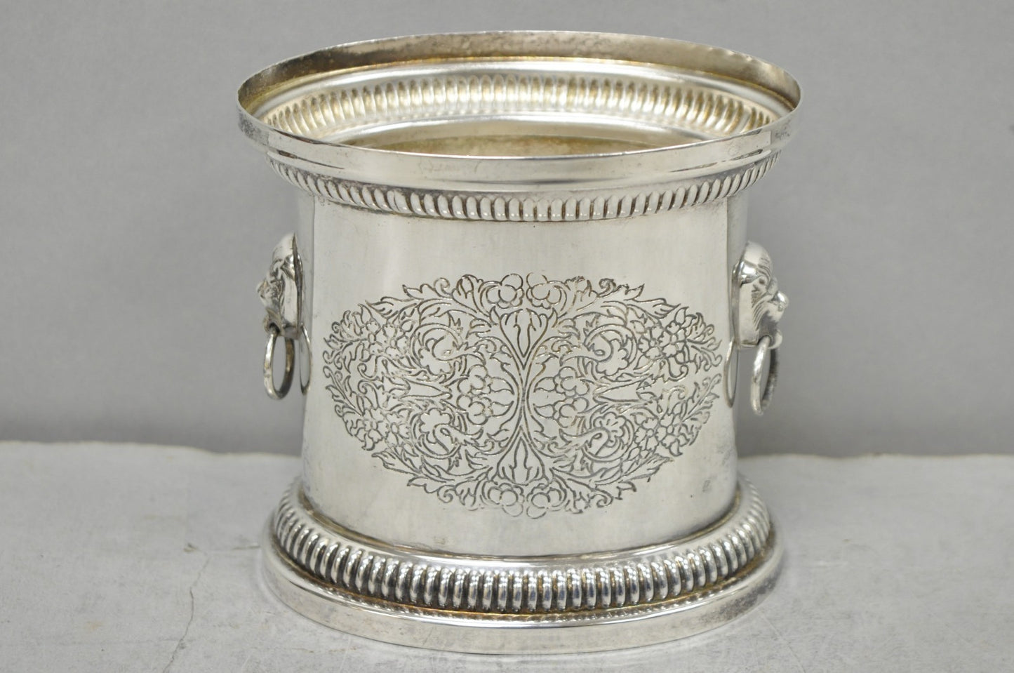 Vintage English Regency Silver Plated Small Lion Head Oval Desk Biscuit Barrel