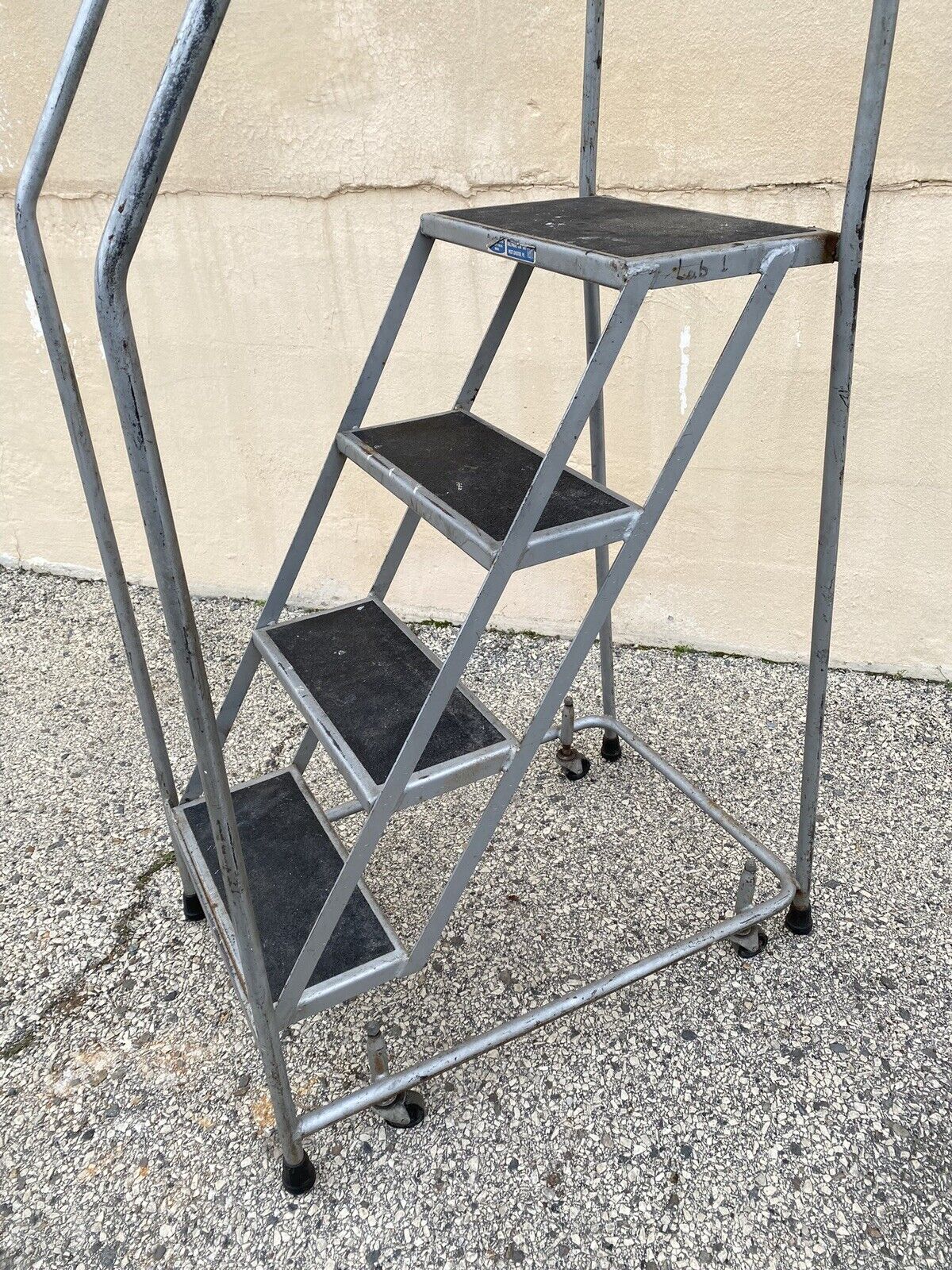 Vintage Ballymore Warehouse Garage 4 Step Metal Rolling Safety Ladder w/ Rails