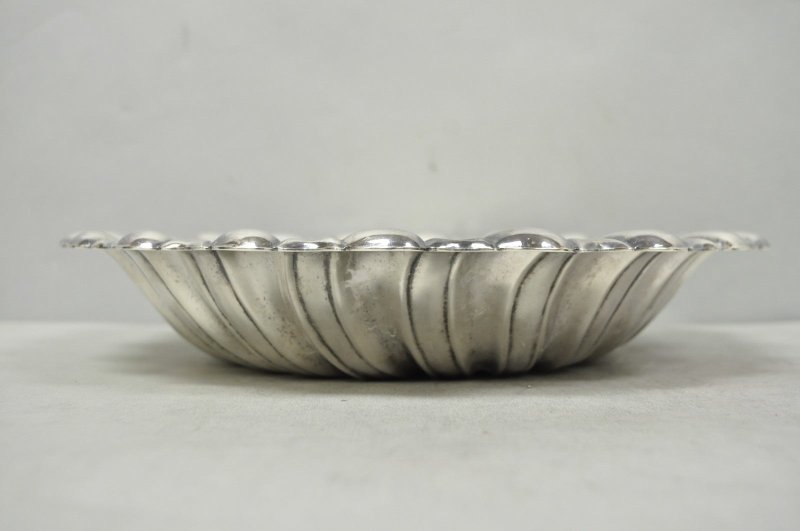Vintage Mid Century Modern Swirl Pattern Silver Plated Centerpiece Fruit Bowl