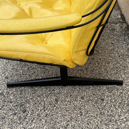 Vintage Homecrest Mid Century Modern Wire Metal Sofa w/ Yellow Vinyl Cushions