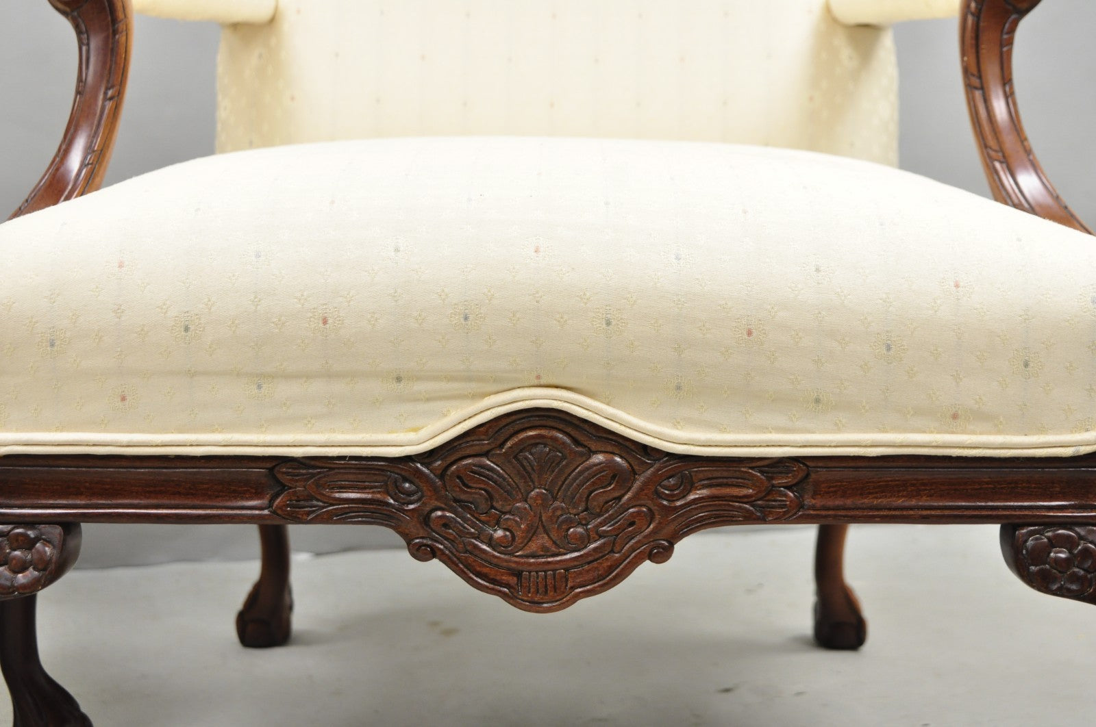 Vintage Thomasville Georgian Style Carved Mahogany Lounge Arm Chairs - a Pair