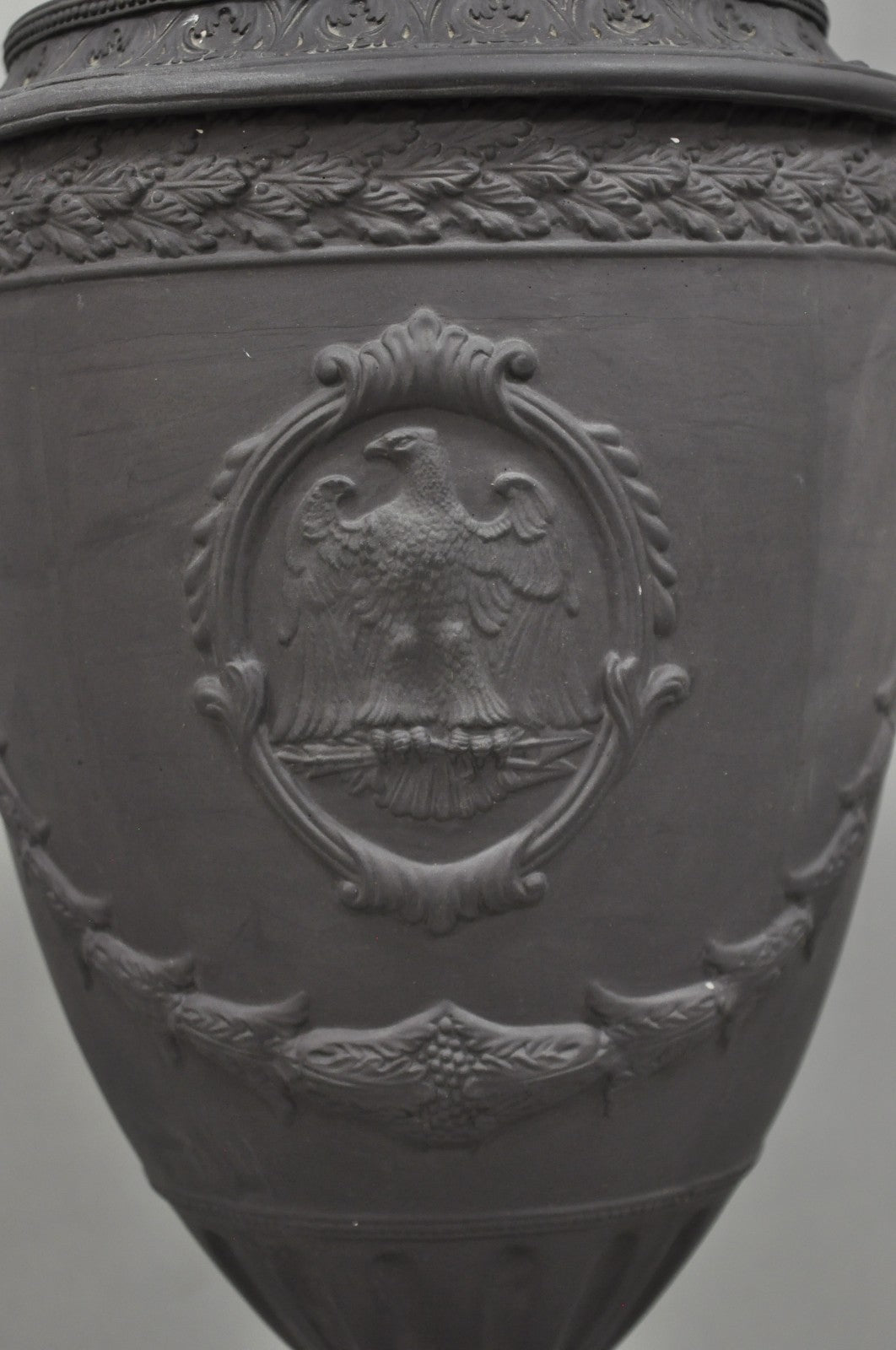 Warren Kessler French Neoclassical Empire Black Basalt Large Urn Table Lamp