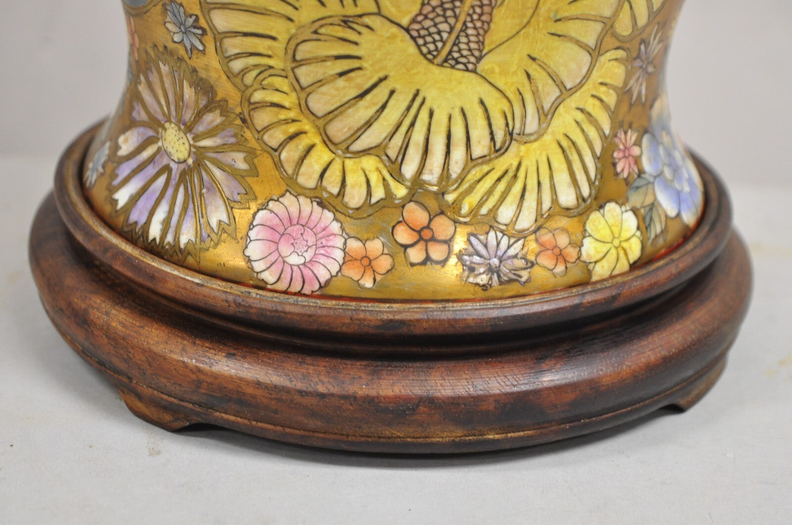 Vintage Chinoiserie Orange Porcelain Ceramic Foo Dog Table Lamp