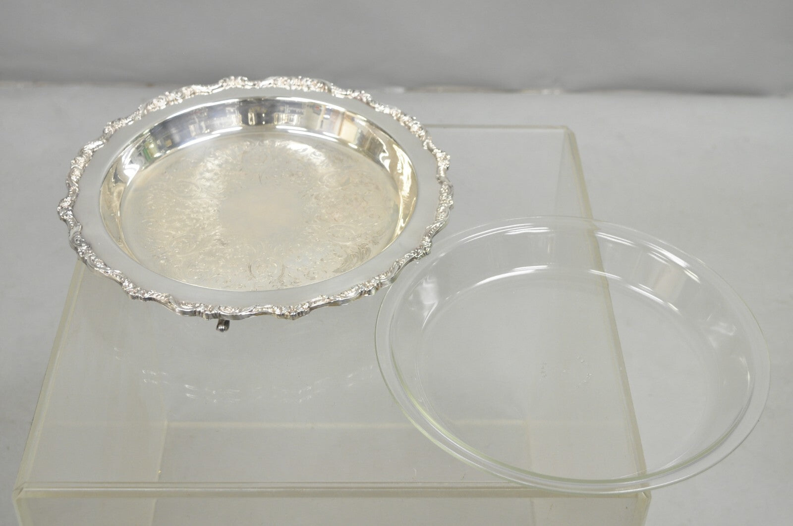 Old English by Poole 5017 Round 12" Silver Plated Platter Dish w/ Glass Insert