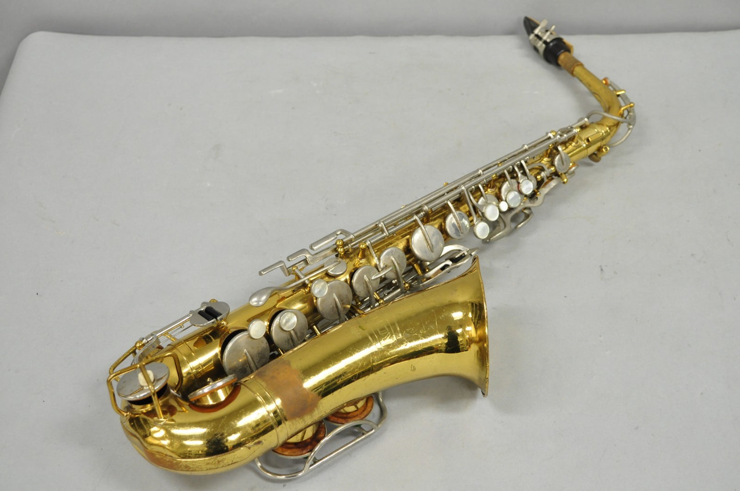 Vintage Bundy Selmer Brass Alto Saxophone in Hard Case w/ Extras