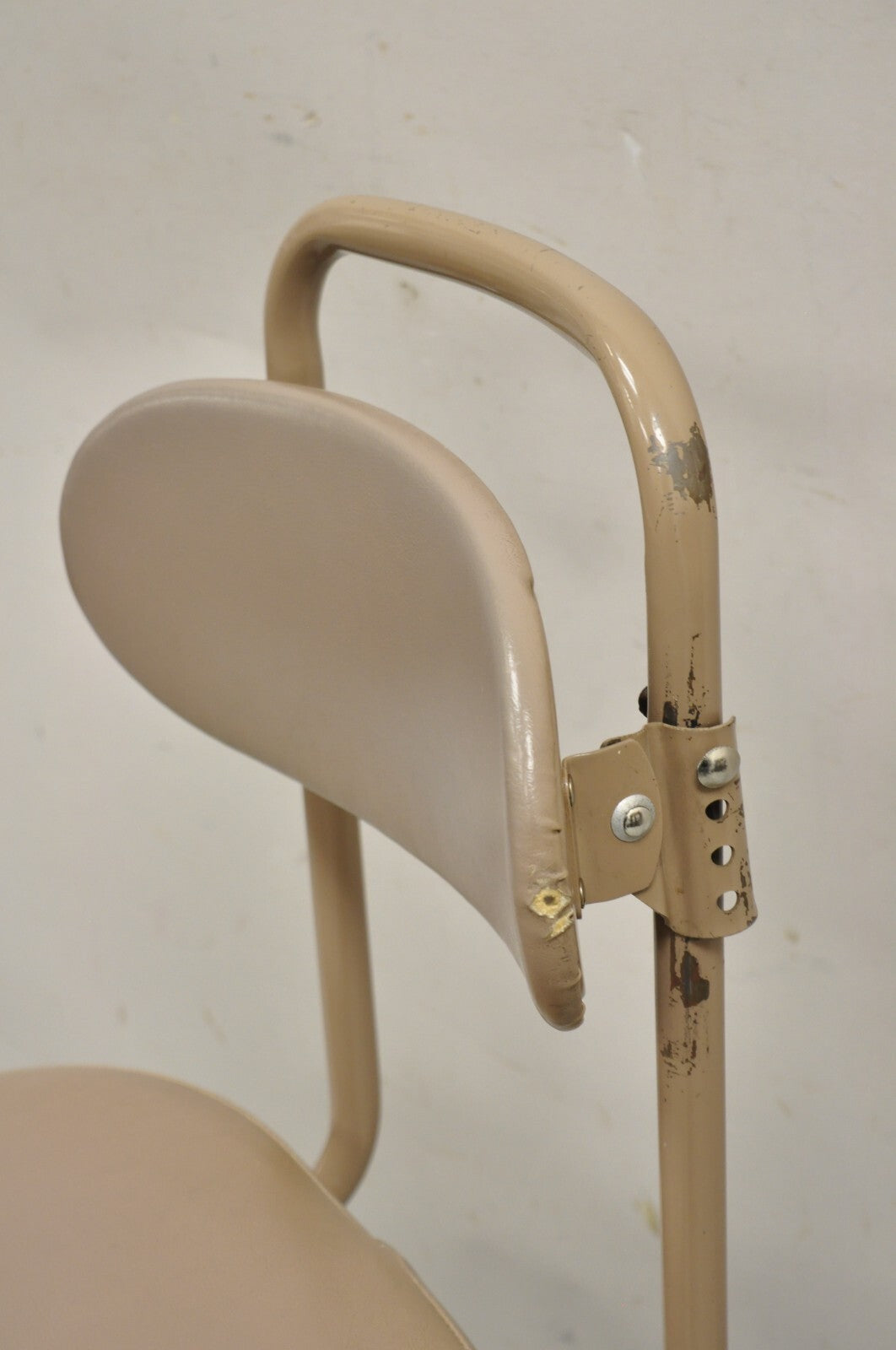 Vintage Cosco Globe Wernicke Art Deo Propeller Base Tanker Office Desk Chair