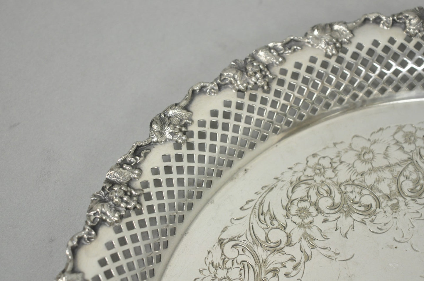Vintage EG Webster & Son Silver Plated Grapevine Round Bar Serving Platter Tray