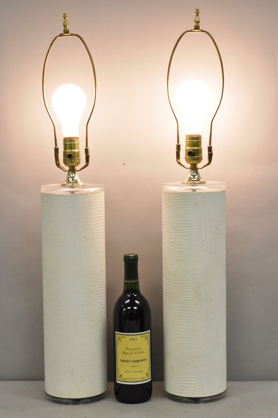 Vintage Hollywood Regency White Faux Alligator Embossed Cylinder Table Lamp Pair