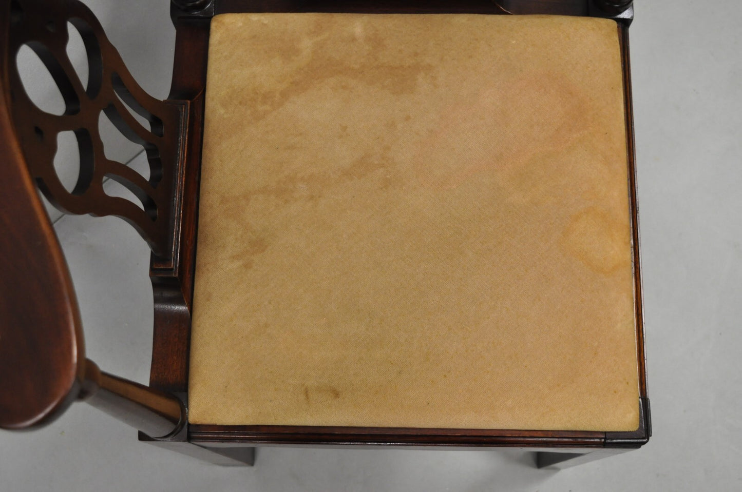 Vintage Hickory Chair Co Georgian Style Mahogany Corner Accent Side Chair