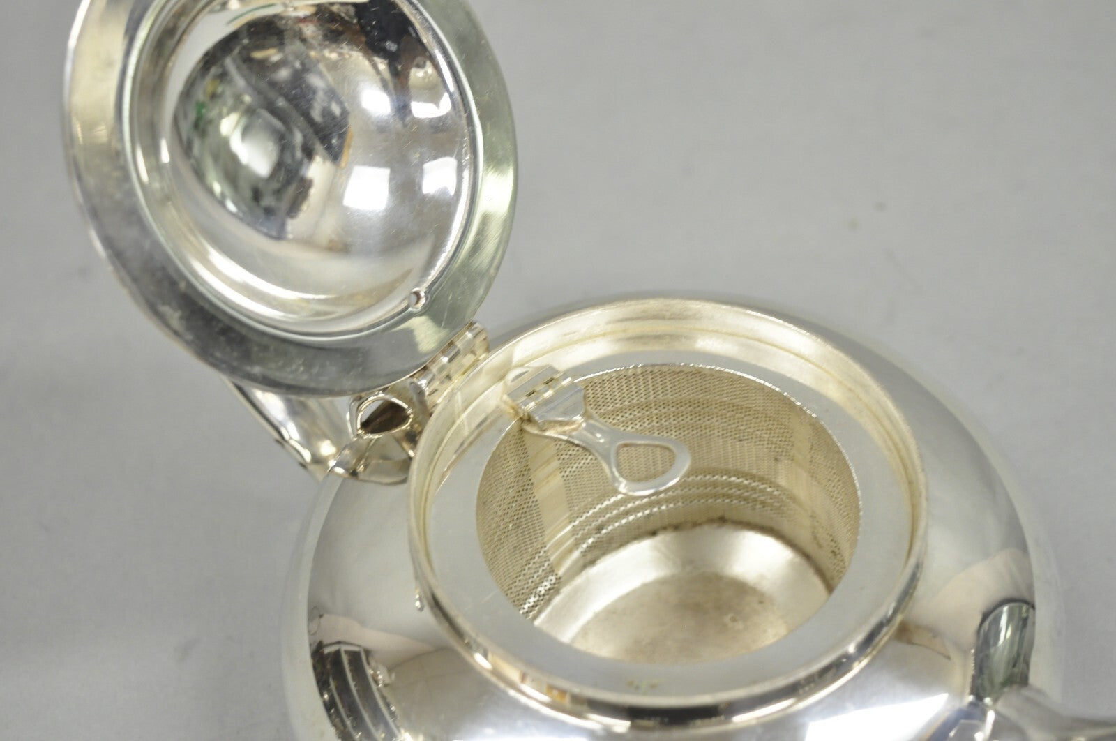 Vintage Robur Challenge EPNS ‘Perfect Tea-pot’ Silver Plated Tea Kettle