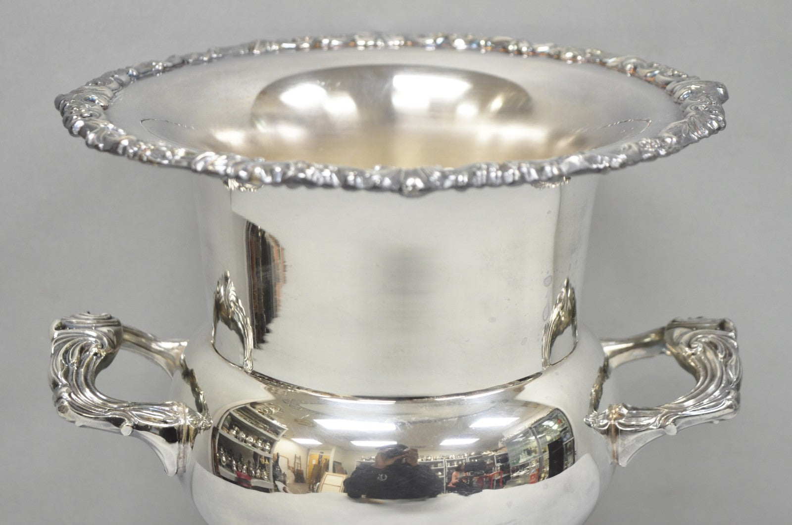 Vintage Sheridan Silver Plated Trophy Cup Urn Champagne Chiller Ice Bucket