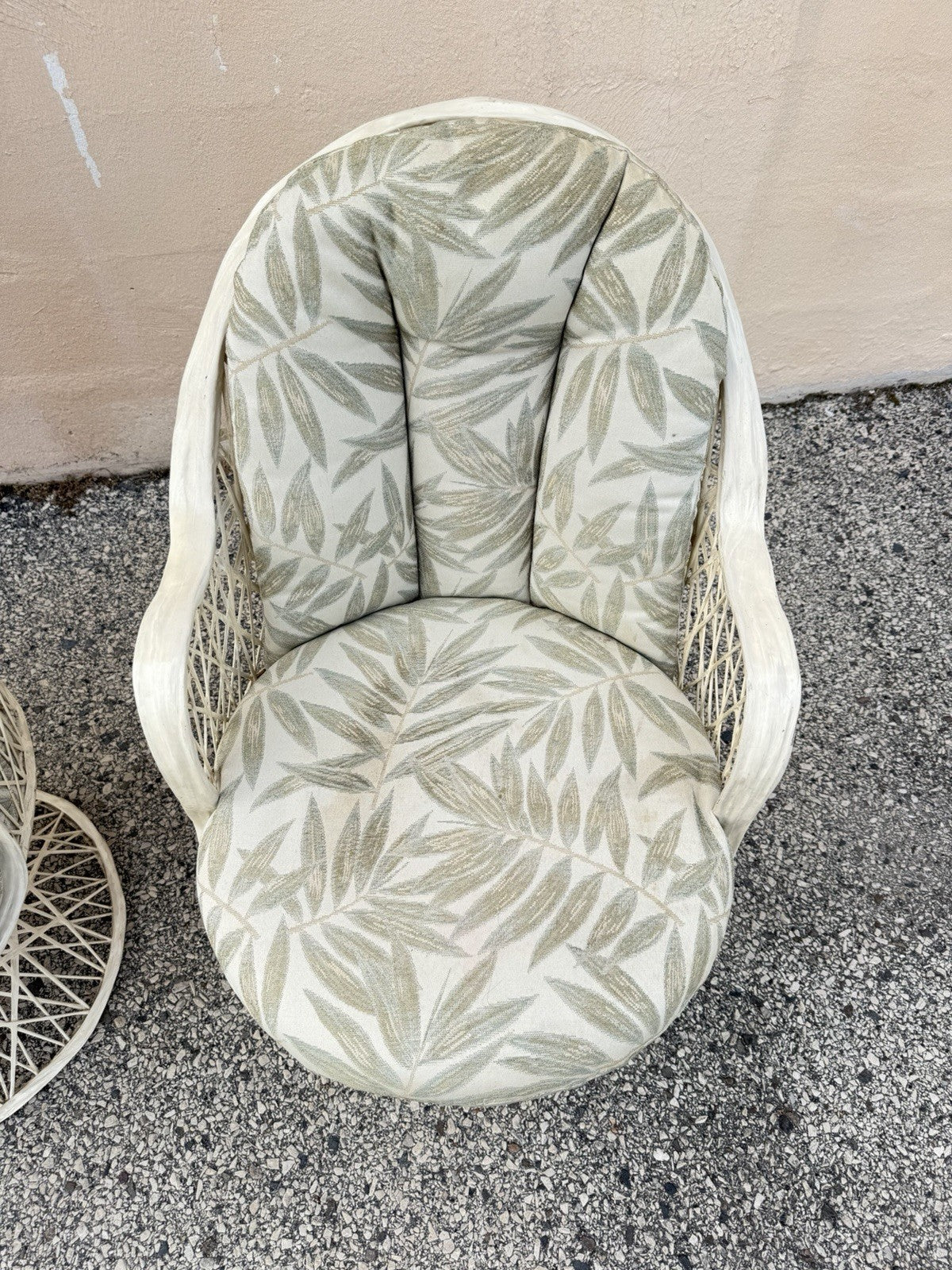 Vintage Russell Woodard Mid Century Spun Fiberglass Pedestal Base Arm Chair Pair