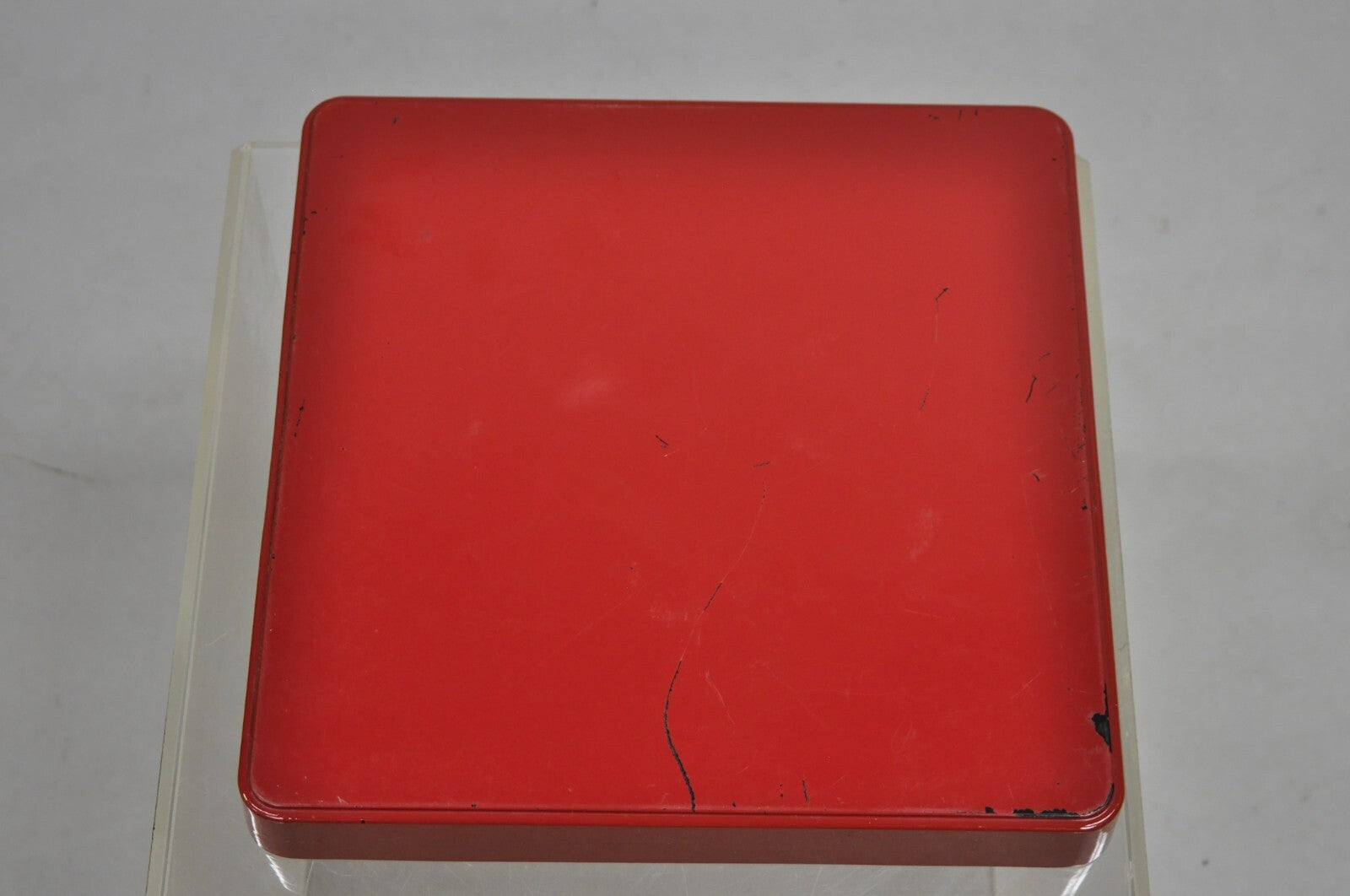 Red Lacquered Wood Ancient Egyptian Hieroglyphic Gold Papyrus Square Bar Tray