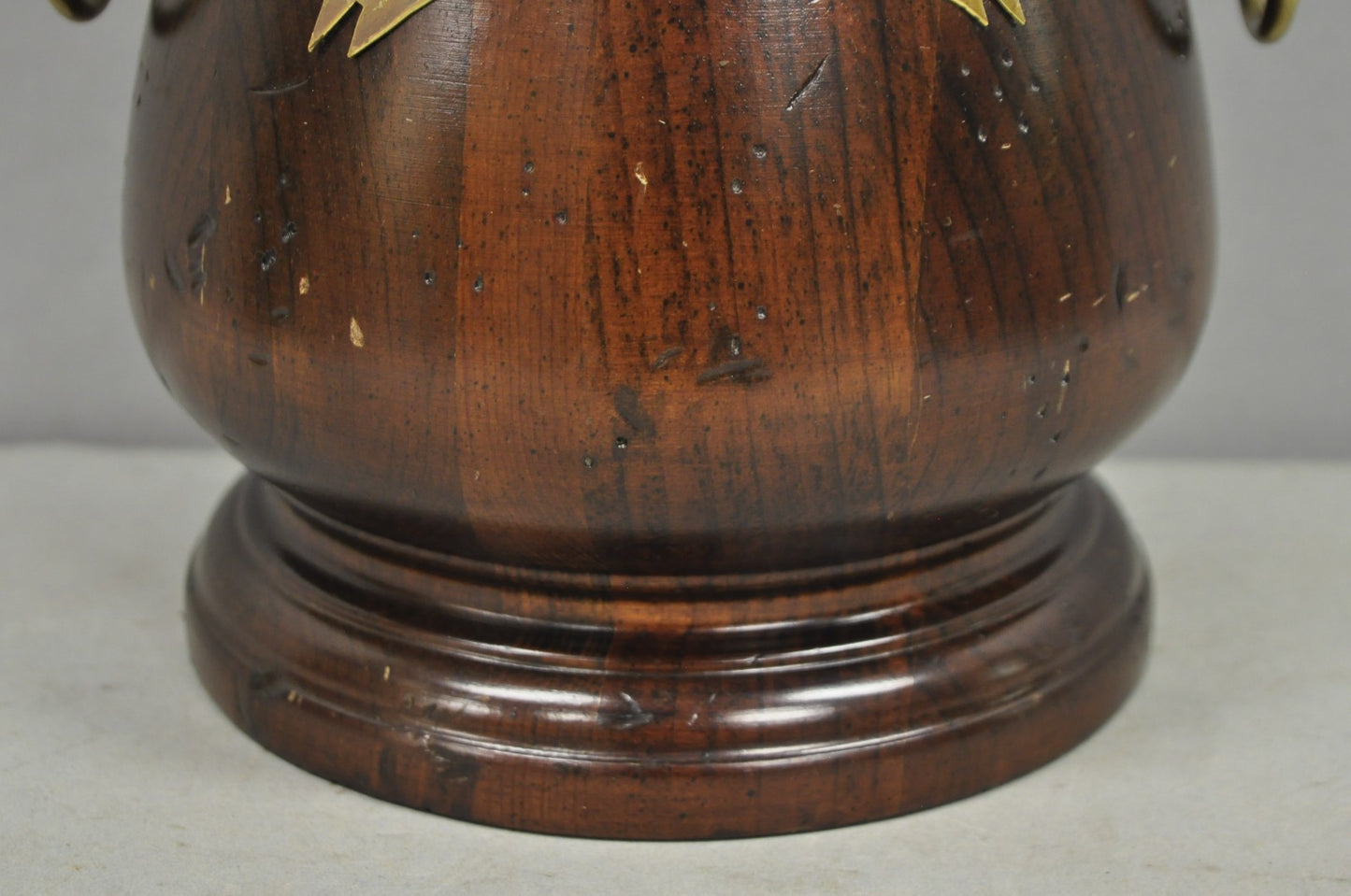 Vintage Frederick Cooper Colonial Style Solid Pine Wood Barrel Brass Table Lamp