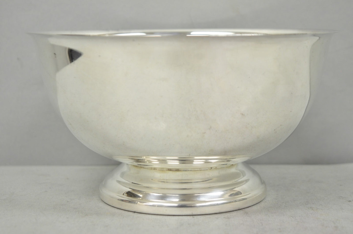 Vintage Mid Century Modern Towle Silver Plated 8.5" Round Footed Serving Bowl